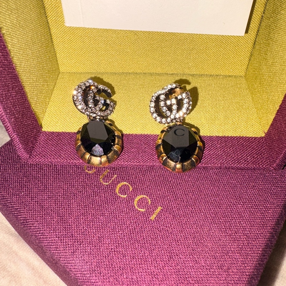Gucci Black Crystal Knot Drop Earrings - Picture 3 of 6